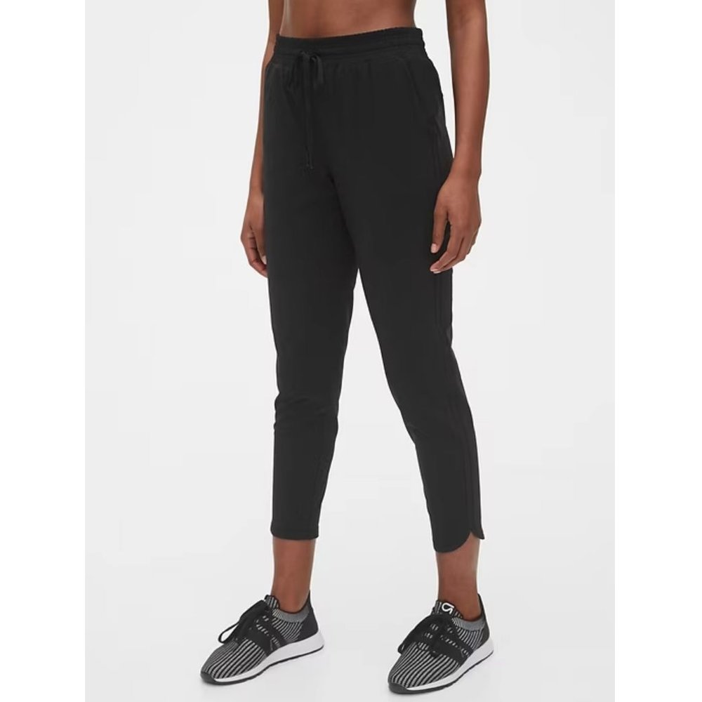 GapFit Midrise Tapered Runaround Pants Large Petite black